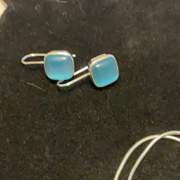 Lia Sophia Elegant Silver and Blue Pendant Necklace Set - Picture 2 of 4